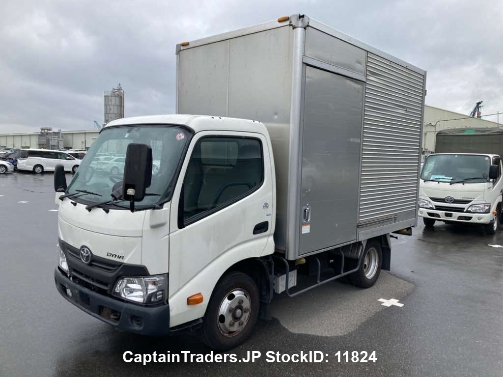 TOYOTA DYNA TRUK