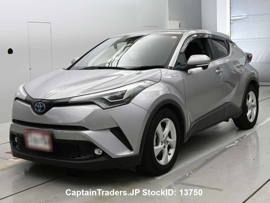 TOYOTA CH-R
